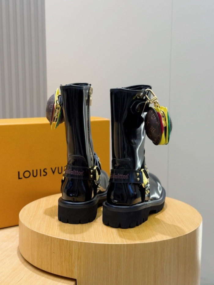 LV BOOTS L000070