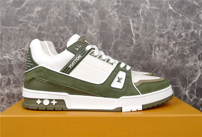 LV SNEAKER LV-000201