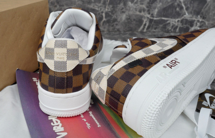 LV SNEAKER LV-000239