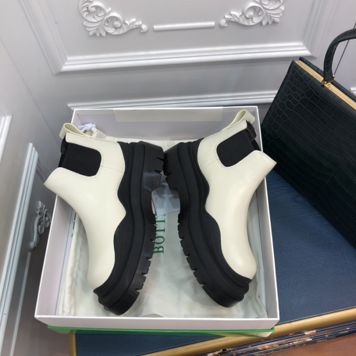 b0tt*ga Ven*ta sneaker bv-00010