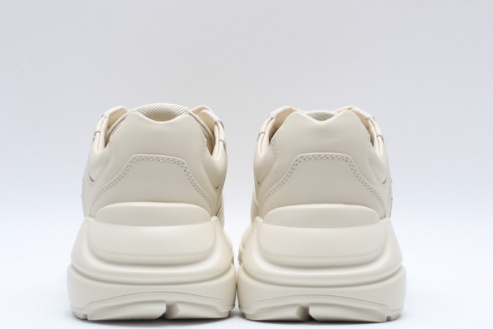 G*u*i* trainer sneaker125