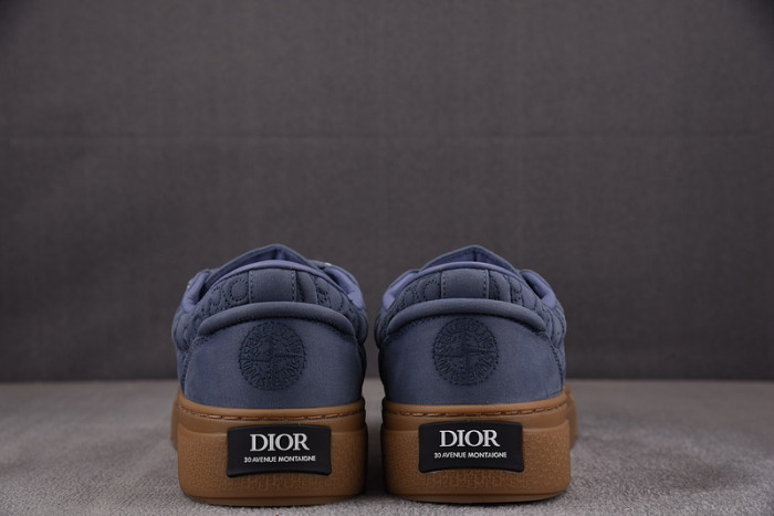 D10r b33 sneakers b330009