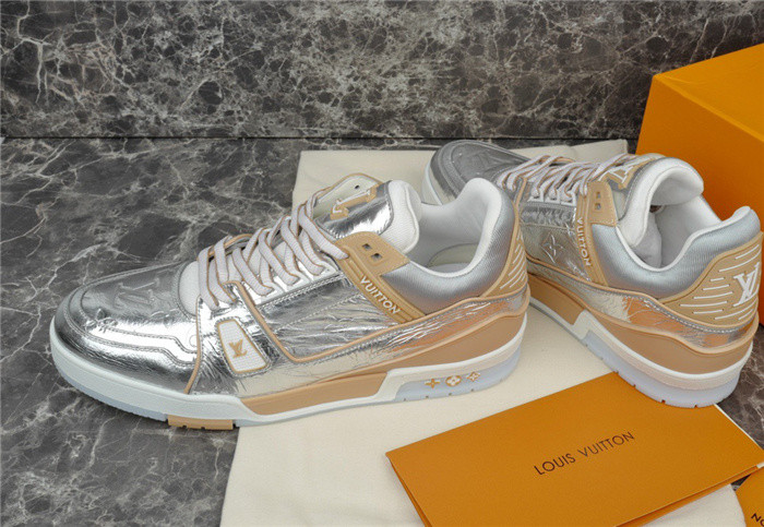 LV SNEAKER LV-000278