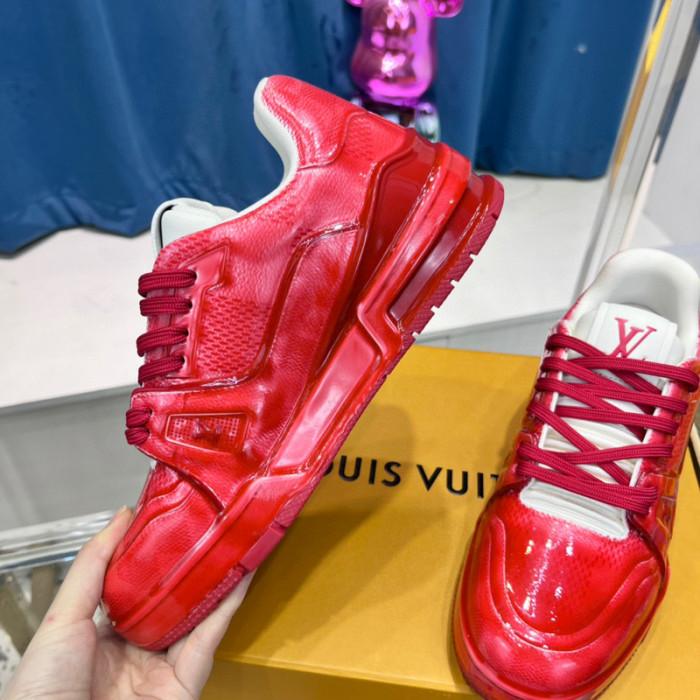 LV SNEAKER LV-000392