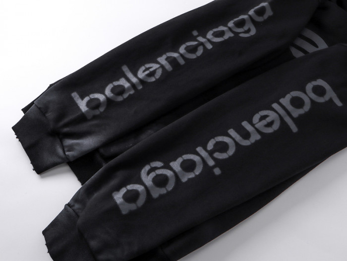 Balenciag**a CLOTHES BAC00013