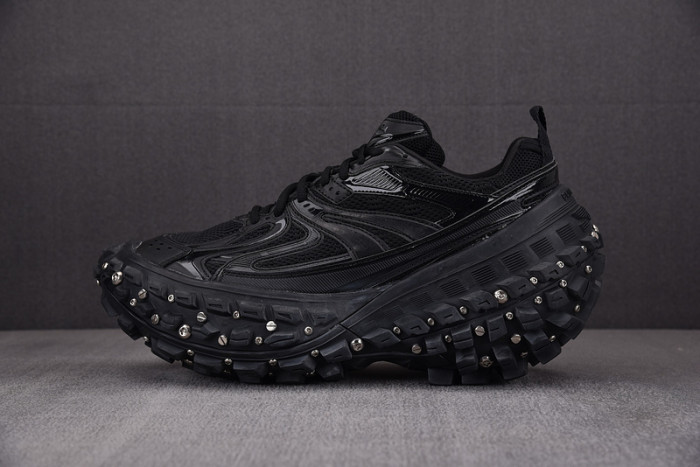 DEFENDER SNEAKER DS002