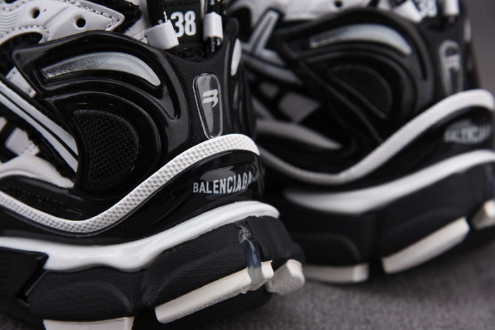 RUNNER SNEAKER RS017