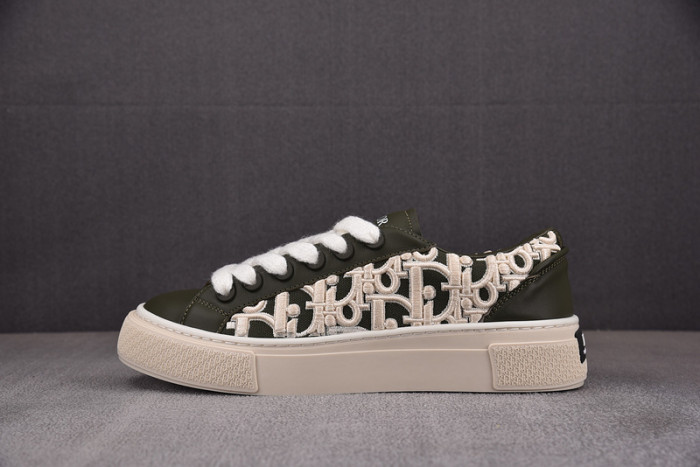 D10r b33 sneakers b330013