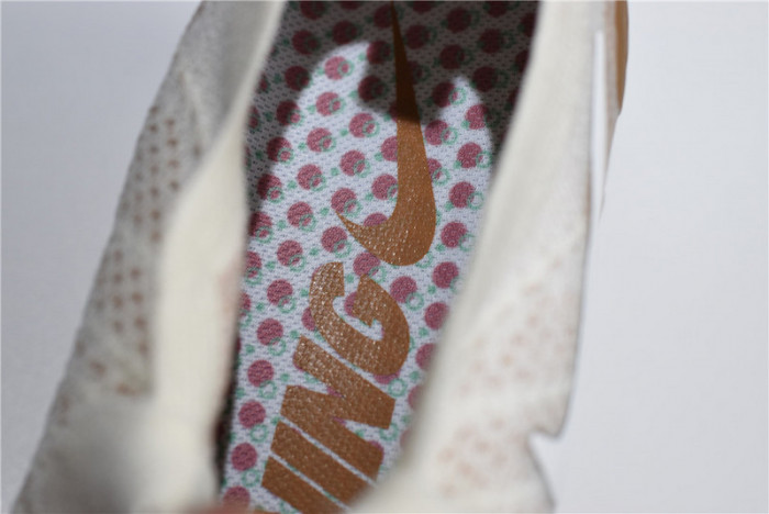 Nike Air VaporMax Moc 2 Sail AH7006-100