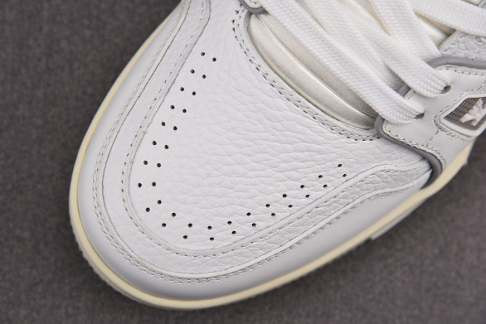 LV SNEAKER LV-000098