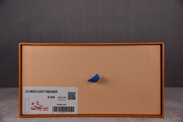 LV SNEAKER LV-000139