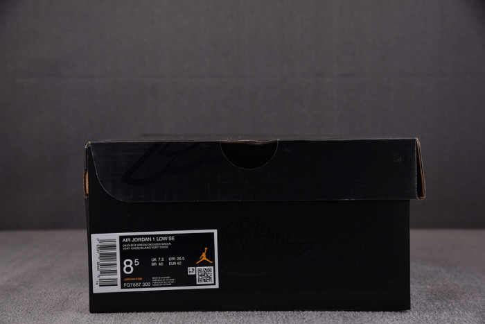 Air Jordan 1 Low “Oxidized Green” FQ7687-300