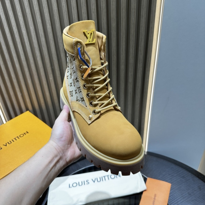 LV BOOTS L000053