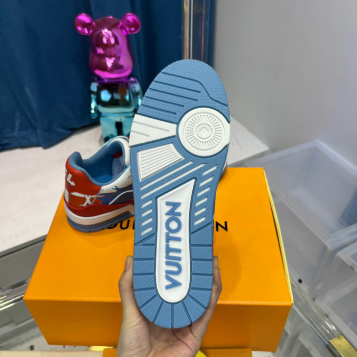 LV SNEAKER LV-000342