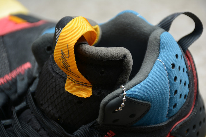 Union Jordan Delta Mid Off Noir DA1951-001