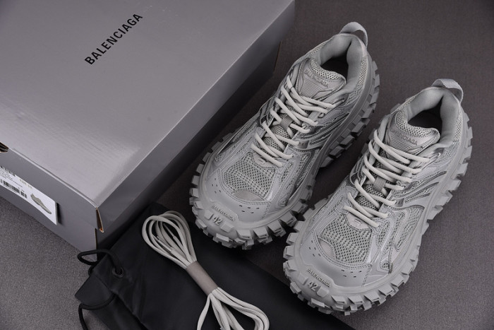 DEFENDER SNEAKER DS016