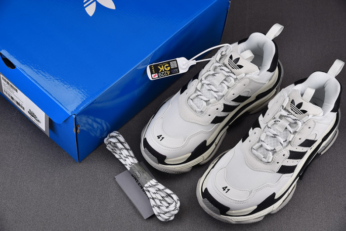 TRIPLES TRAINER SNEAKERS 2000119