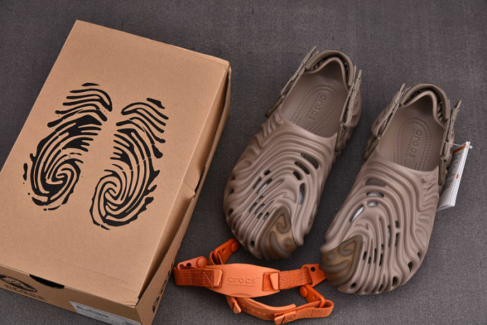 Cr*0*s x salehe bembury c00011