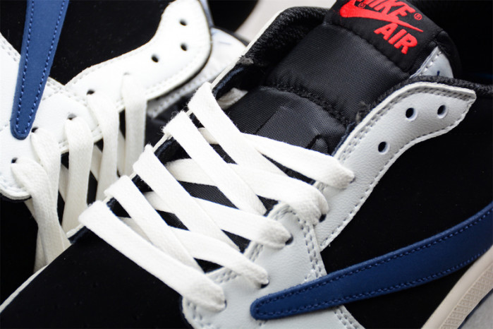 Travis Scott x Air Jordan 1 Low 1