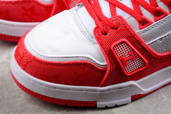 LV TRAINER SNEAKER LV-000550