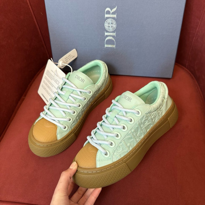 D10r b33 sneakers b330008