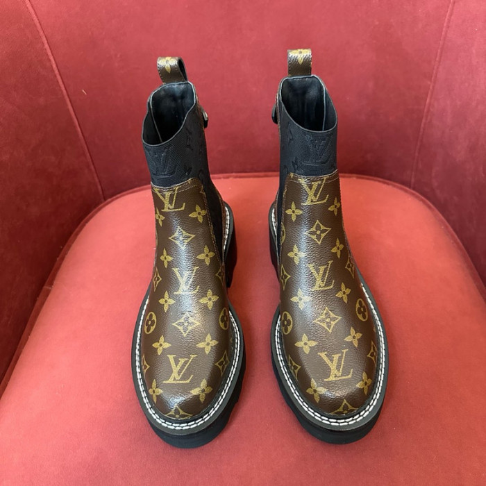 LV BOOTS L000051