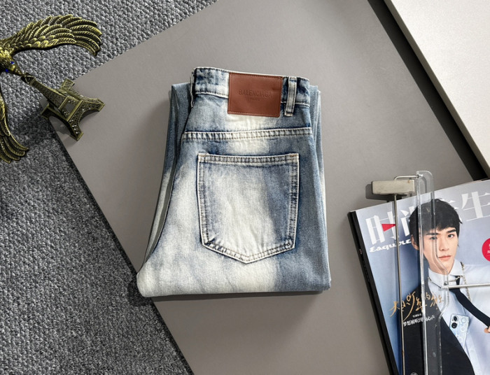 Balenciag**a CLOTHES BAC00031