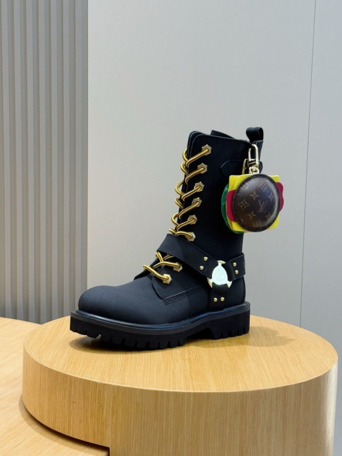 LV BOOTS L000071