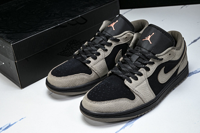 Nike Air Jordan 1 Low SE 