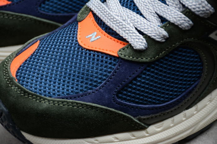 NEW BALANCE SNEAKER 005