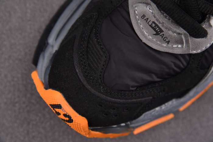 RUNNER SNEAKER RS057