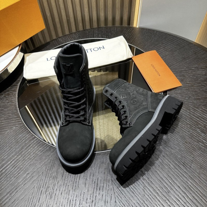 LV BOOTS L000057