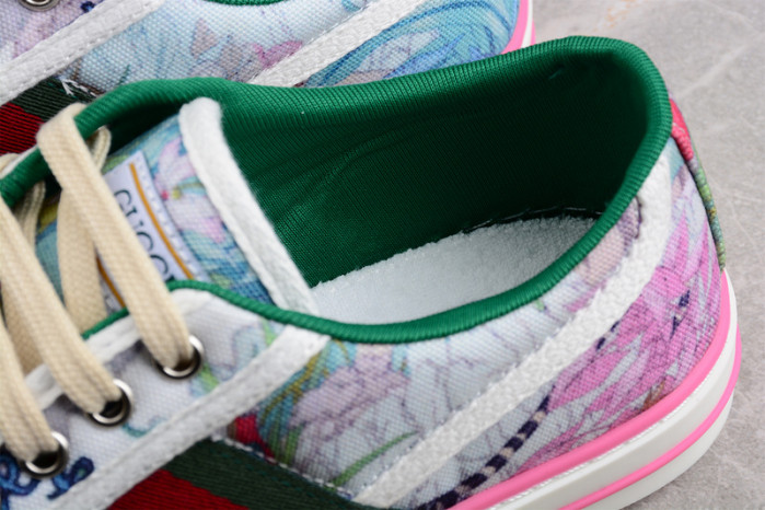 G*u*i* trainer sneaker79