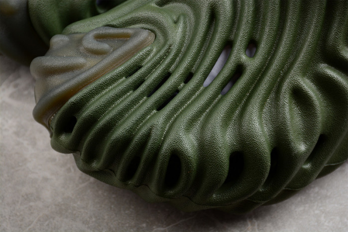 Cr*0*s x salehe bembury c00002