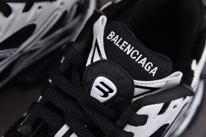 RUNNER SNEAKER RS016