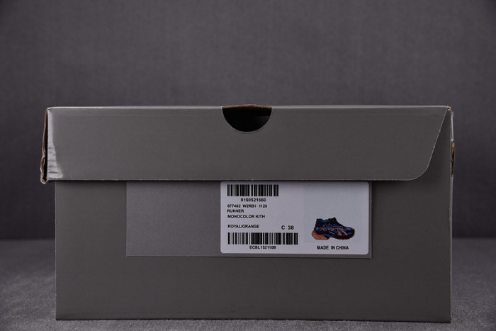 RUNNER SNEAKER RS032