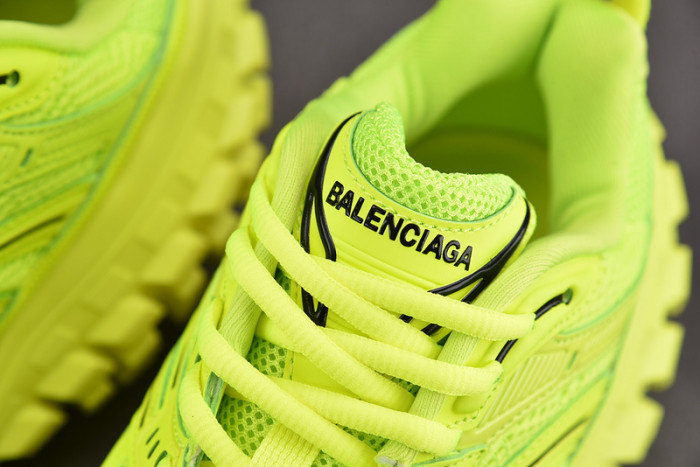 DEFENDER SNEAKER DS012