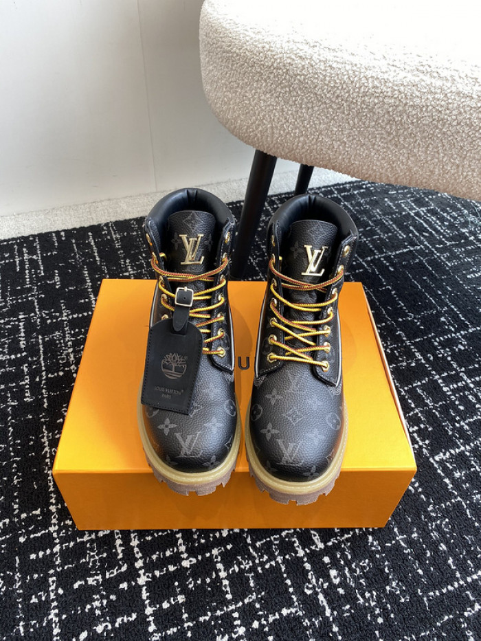 LV BOOTS L000012