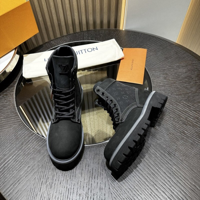 LV BOOTS L000054