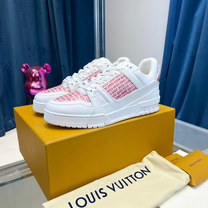 LV SNEAKER LV-000402