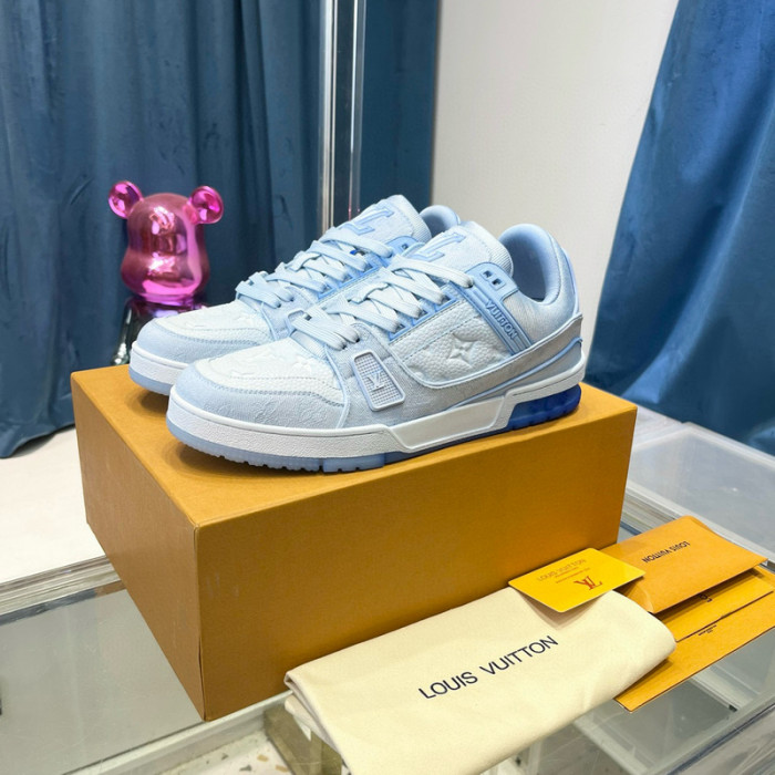 LV SNEAKER LV-000422