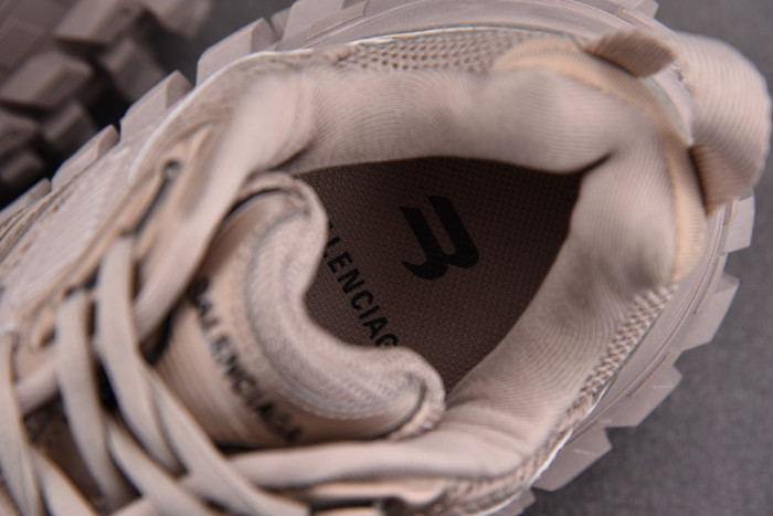 DEFENDER SNEAKER DS020