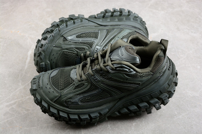 DEFENDER SNEAKER DS026