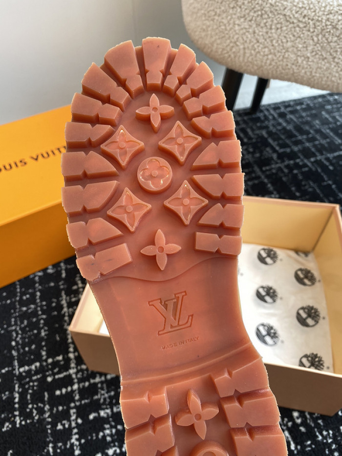 LV BOOTS L000012