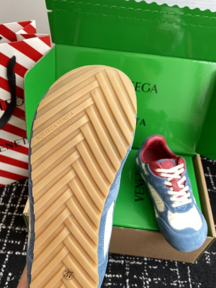 b0tt*ga Ven*ta orbit sneaker bv028