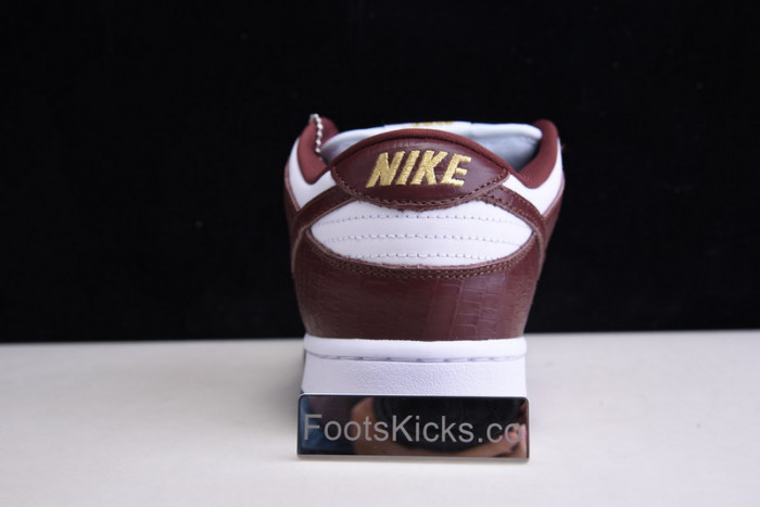 S*p*e x nike sb dunk low "brown stars" dh3228-103