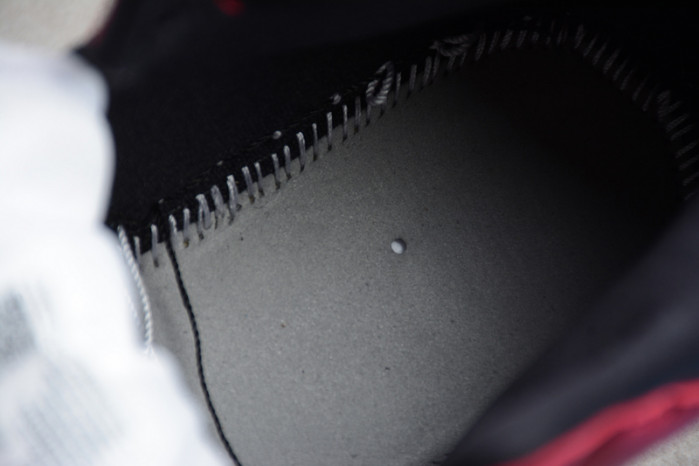 Air Jordan 1 Mid black noble red BQ6472-016