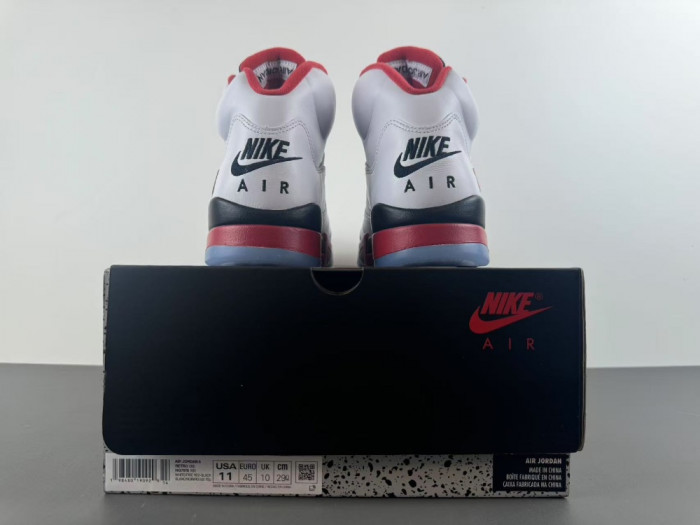 Air Jordan 5 Retro 