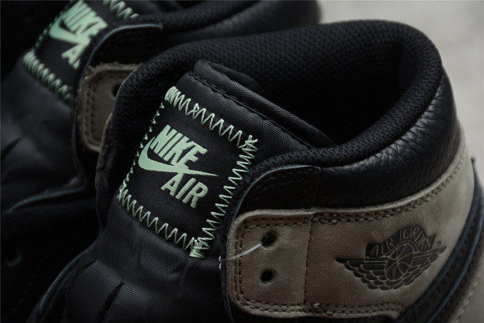 Air Jordan 1 Patina Light Army 555088-033