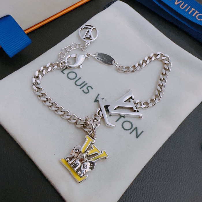 l0vis Vvtt0n lvbl0002